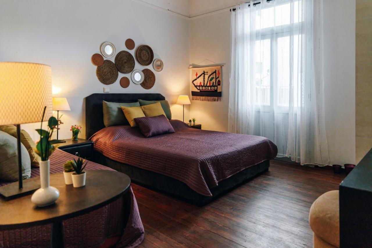 Monastiraki-Psiri, Old Town, 3-Bdr Apt, Sleep 6-10P, Spacious Court Yard Atene Esterno foto