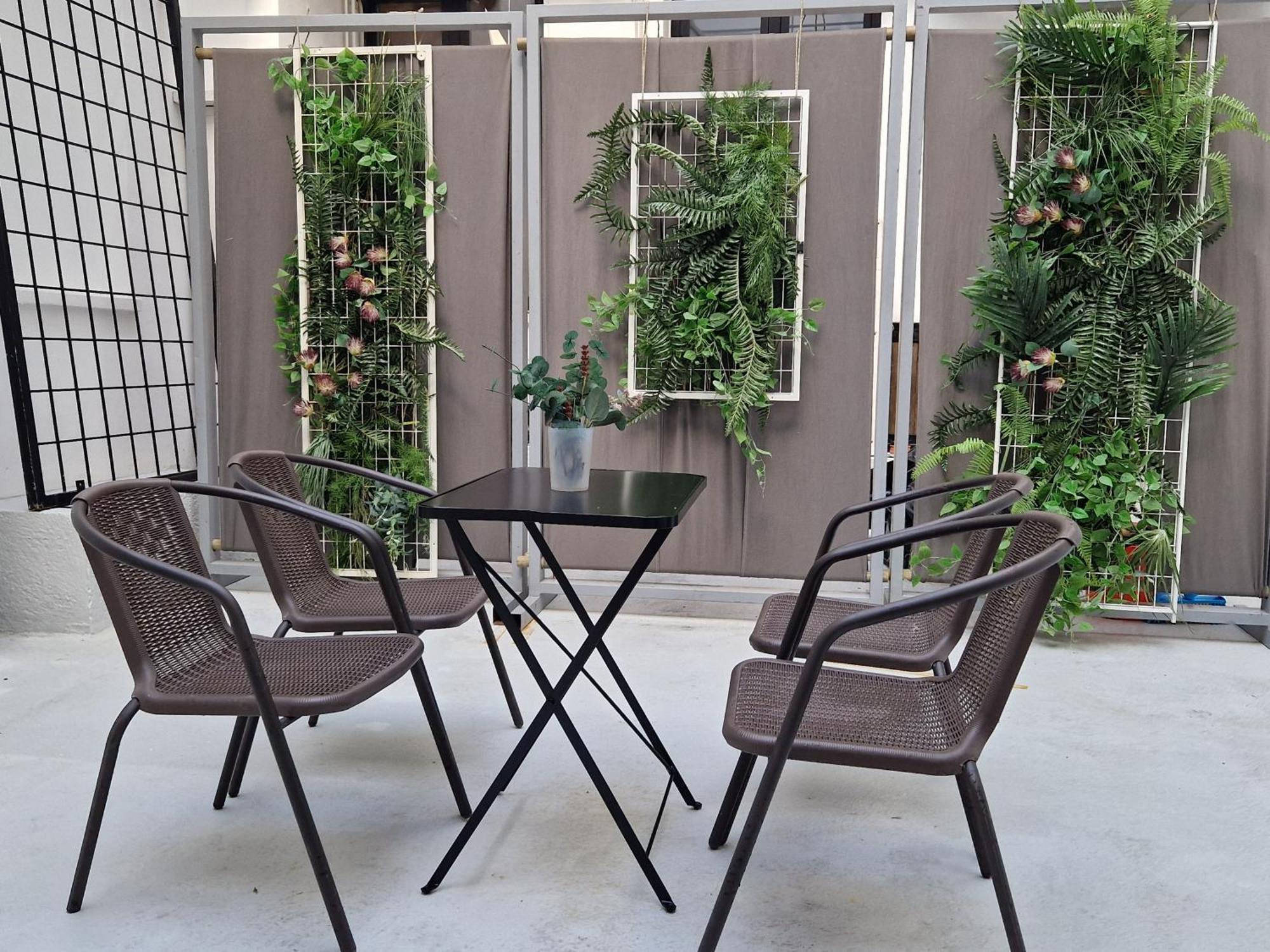Monastiraki-Psiri, Old Town, 3-Bdr Apt, Sleep 6-10P, Spacious Court Yard Atene Esterno foto